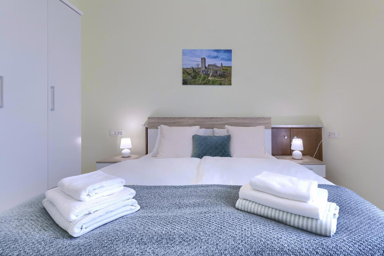 Villa Toni Umag Bagian luar foto