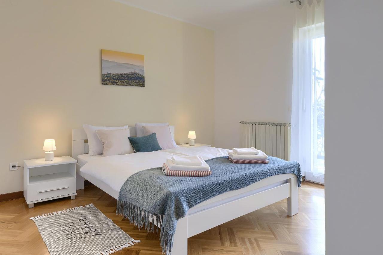 Villa Toni Umag Bagian luar foto