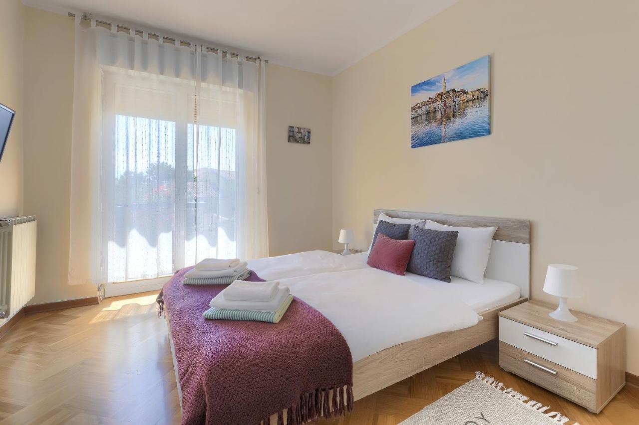 Villa Toni Umag Bagian luar foto