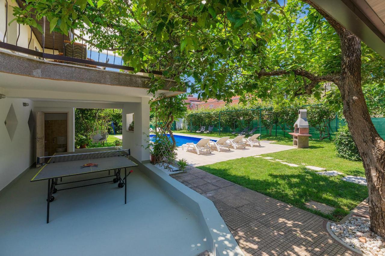 Villa Toni Umag Bagian luar foto