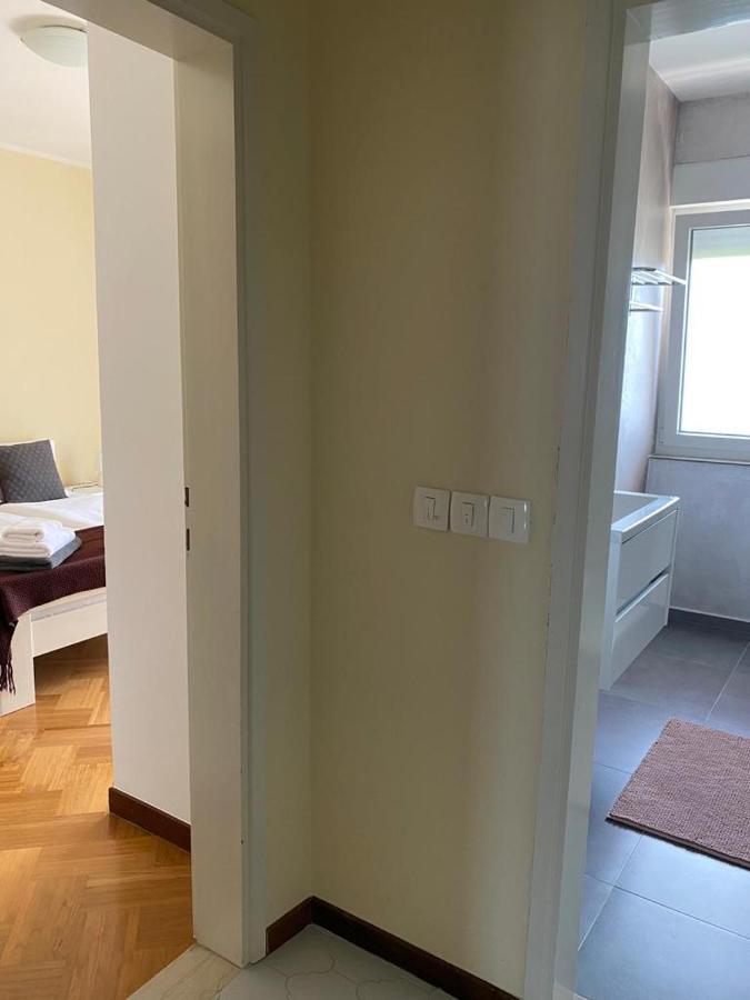 Villa Toni Umag Bagian luar foto