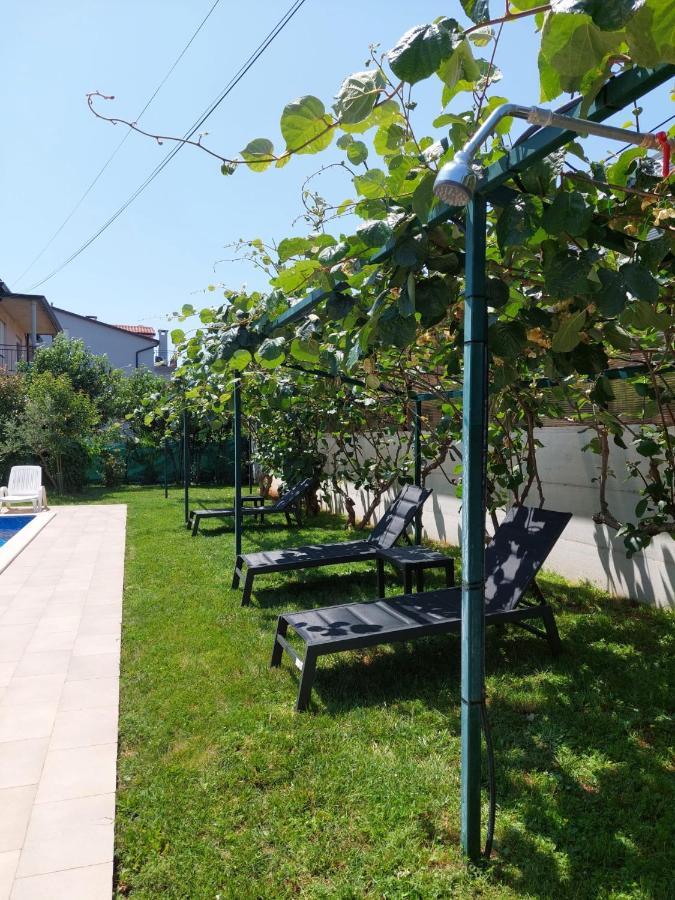 Villa Toni Umag Bagian luar foto